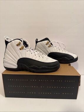 New in Box! Nike Air Jordan 12 Retro (GS) White Black —Boys 5Y